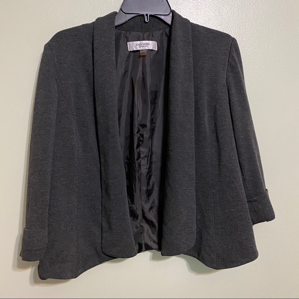 Gray 3/4 Sleeve Cropped Suit Jacket